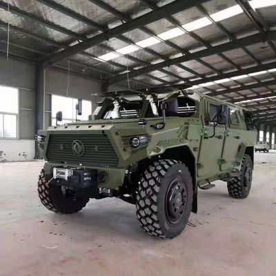 China DONGFENG Off Road Military Bulletproof Command Vehicle 4x4 Mesin Diesel 300hp