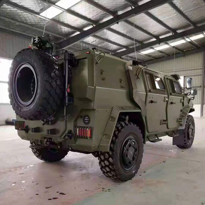 China DONGFENG Off Road Military Bulletproof Command Vehicle 4x4 Mesin Diesel 300hp