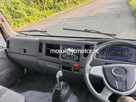 Kustomisasi 15Ton New Energy Electric Truck Chassis Penggerak Kanan 4EMT Daya Kuat 200kw Penggerak Motor