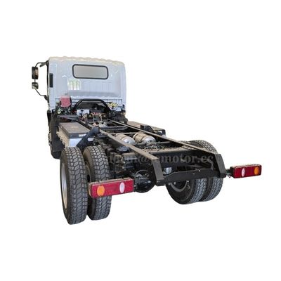 Sasis Truk Listrik 4x4 Energi Baru yang Dapat Disesuaikan GVW 8-18 Ton Baterai CATL Jangkauan Jarak Tempuh 200-300km