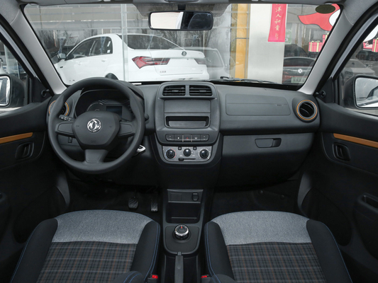 DONGFENG 4 Seater Mobil Listrik Murni EX1 45Hp Kecepatan Maks 100Km / jam