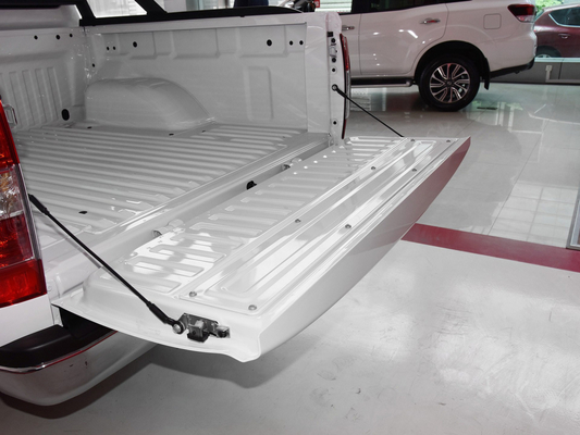 Kendaraan SUV Pickup Listrik Murni Kapasitas Baterai Daya Motor 120KW 67.09kwh