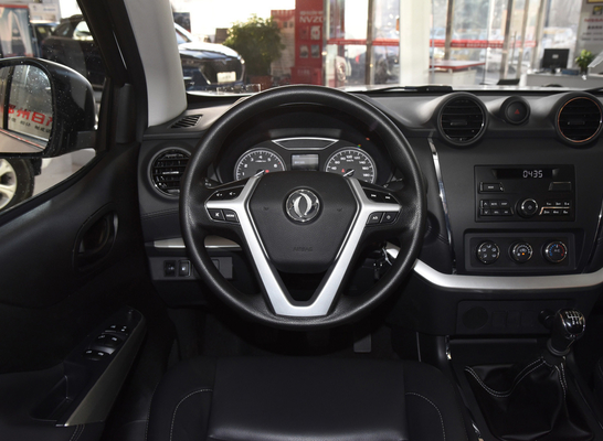 Penggerak Dua Roda 4 Pintu SUV Pickup 5 Kursi 1.8L Bensin Turbo MAX Kecepatan 160km/jam