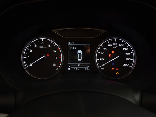 Penggerak Dua Roda 4 Pintu SUV Pickup 5 Kursi 1.8L Bensin Turbo MAX Kecepatan 160km/jam