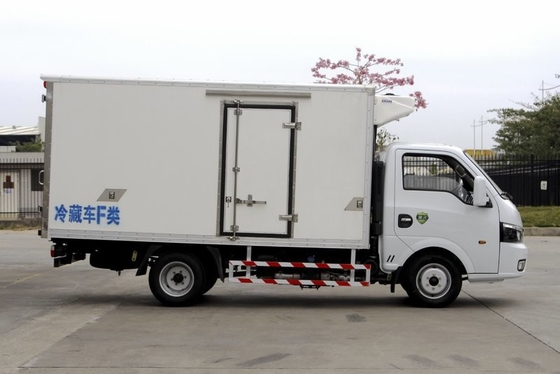Truk Pengiriman Pendingin Ringan Van DONGFENG 4x2 Drive Euro6 Emission