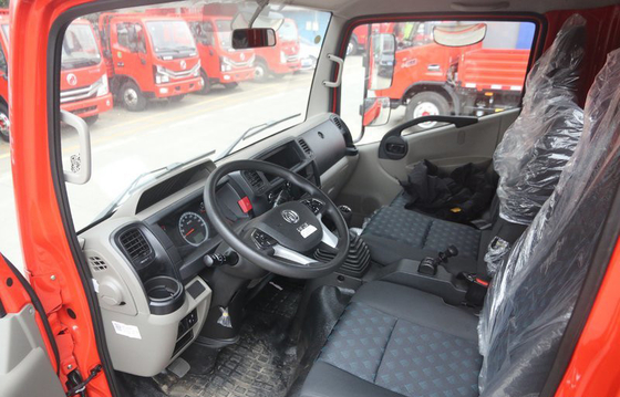 Truk Kargo Van Kotak Diesel GVW 5.5 - 7.5T Lebar Kabin 2030mm Mesin YUCHAI