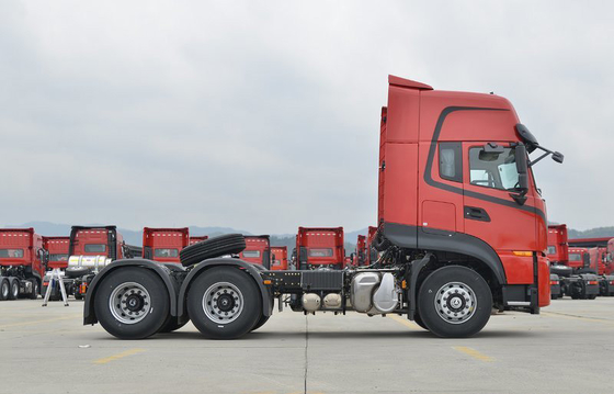 Euro 6 Emisi Truk Traktor DONGFENG 456hp Diesel Bahan Bakar Daya Tinggi