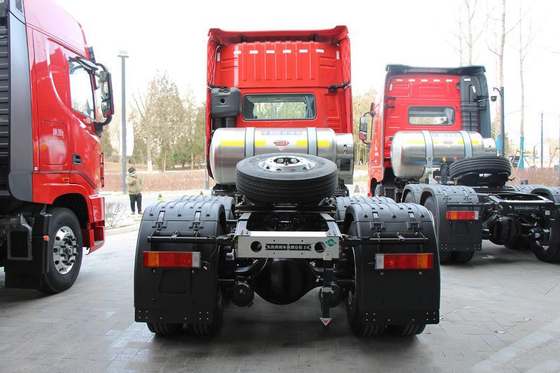 Truk Traktor Tugas Berat LNG 6x4 470hp Traksi Massa 39,5 Ton Transportasi Logistik