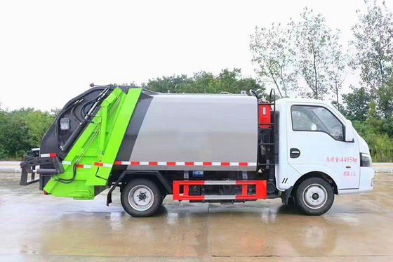 Truk Sanitasi Kota Angkutan Sampah Dongfeng 70kw 95hp Euro 6 Emission