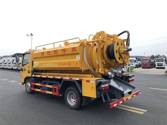 3308mm Wheelbase Truk Sanitasi Kota 6MT Vacuum Suction Sewage Truck