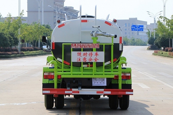 5 Meter Kubik Truk Penyiraman Jalan 4x2 6M Volume Pemuatan Baris Tunggal