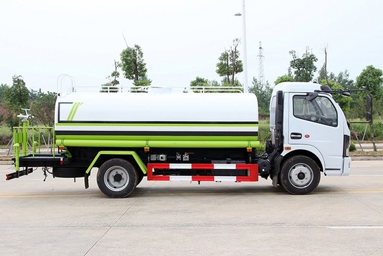 9 Cbm Taburan Air Ringan Truk Keranjang 4x2 Roda Diesel Powered Kiri Kemudi