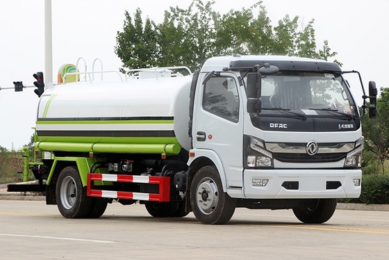 9 Cbm Taburan Air Ringan Truk Keranjang 4x2 Roda Diesel Powered Kiri Kemudi