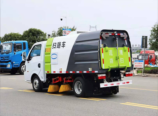 Truk Sanitasi Kota Roda 4x2 Tenaga Bensin 113hp Mini Road Sweeper