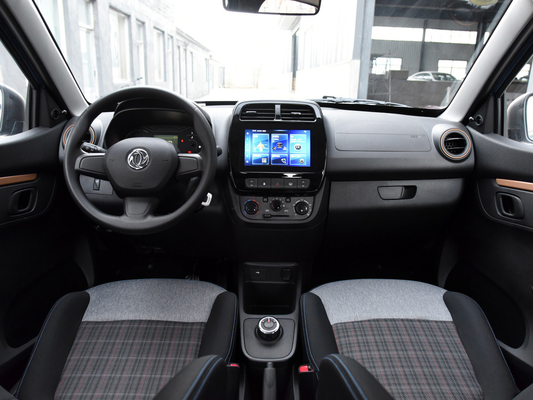 DONGFENG 4 Seater Mobil Listrik Murni EX1 45Hp Kecepatan Maks 100Km / jam
