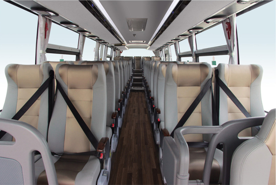 Pelatih Bus Diesel Mesin Cummins EEC BUS 400hp Euro 6 Emisi 51 Kursi