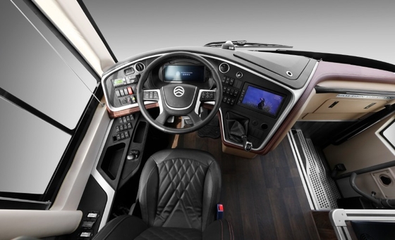 37 Seater Luxury Coach Travel Diesel 270 HP Tinggi Internal 2m 6MT Transmisi