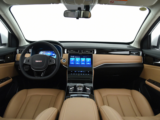 Rumah Tangga 4 Pintu SUV Pickup 8AT 224HP Bensin Power Leather Seats Lampu Depan LED